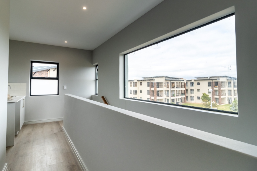 4 Bedroom Property for Sale in Royal Ascot Western Cape